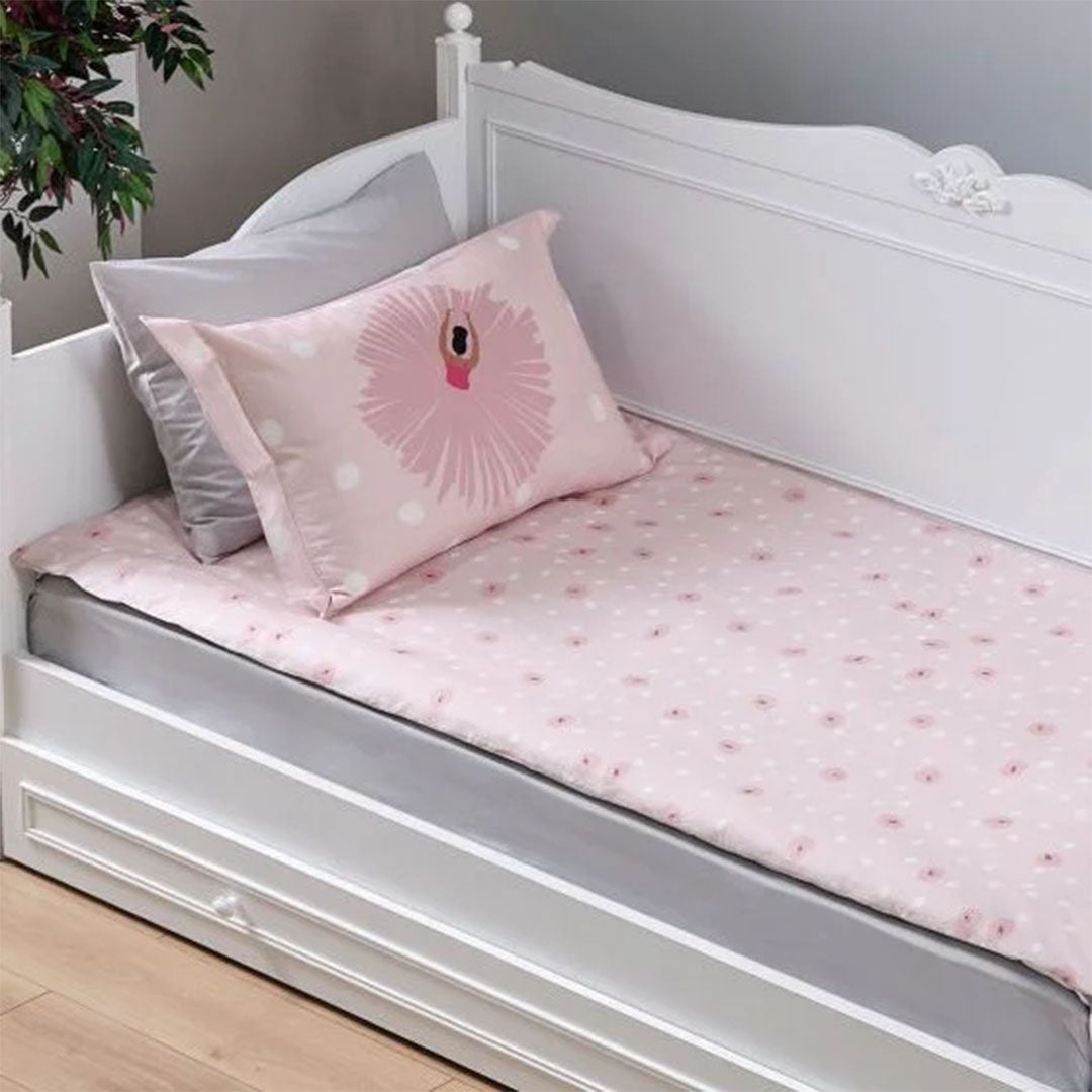 Cama para niños pequeños Almila™ Lora Ult_White 38"x75"